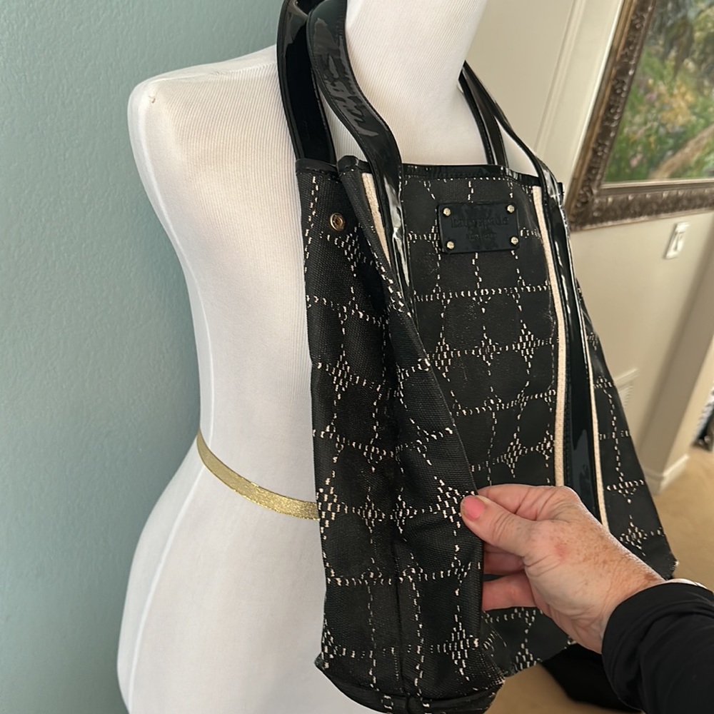 Kate Spade ♠️ tote - Picture 8 of 10
